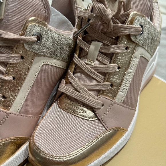 MICHAEL KORS MK Georgie Leather Logo Trainer Pink Rose Gold Women's Sneakers - Picture 8 of 16